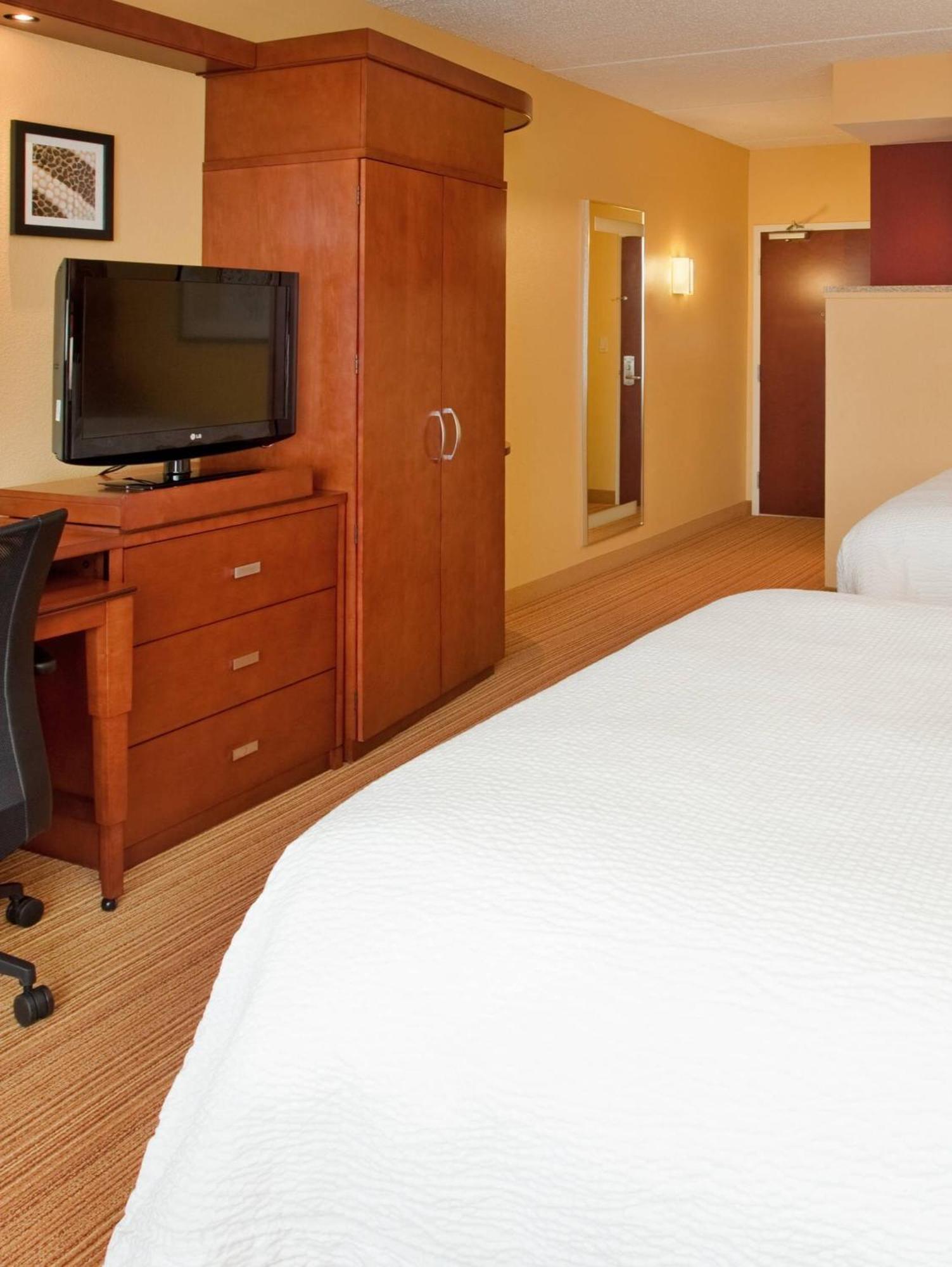 Courtyard By Marriott Pittsburgh North/Cranberry Woods Hotel Cranberry Township Eksteriør billede