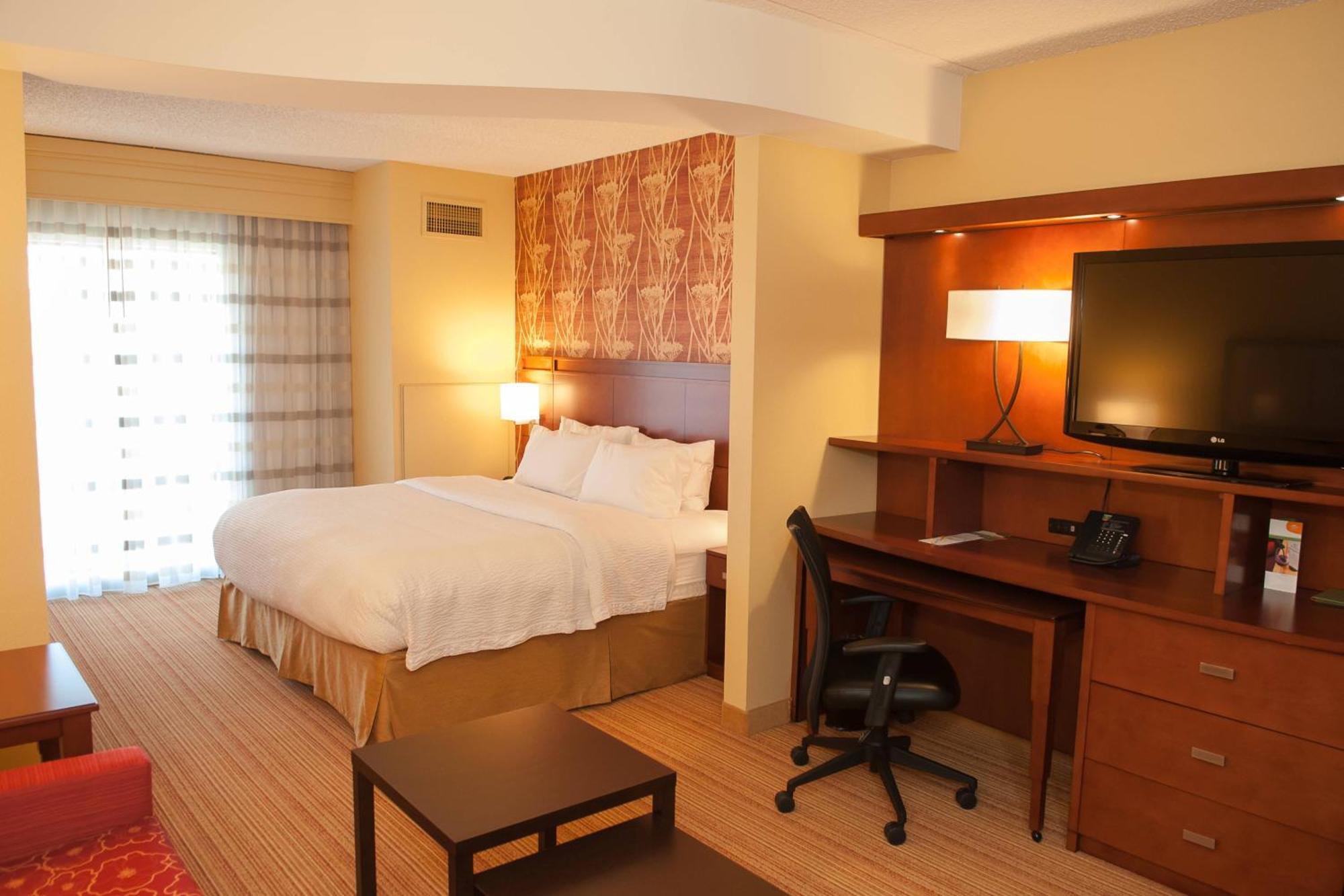 Courtyard By Marriott Pittsburgh North/Cranberry Woods Hotel Cranberry Township Eksteriør billede